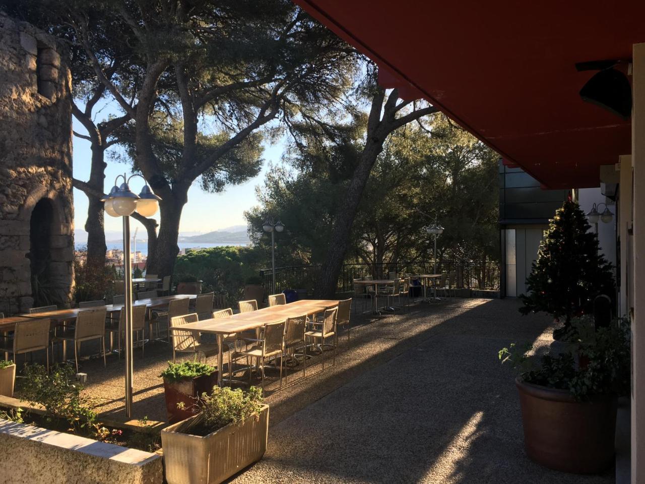 Hotel Saint Roch Martigues Exterior foto